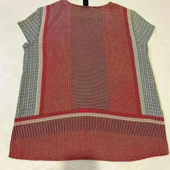 Ann Taylor Cap Sleeve Red, Gray, and White Blouse Size Small - Picture 2 of 4